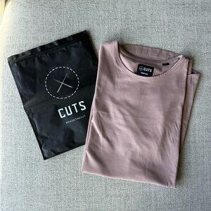CUTS Curve Hem Tee